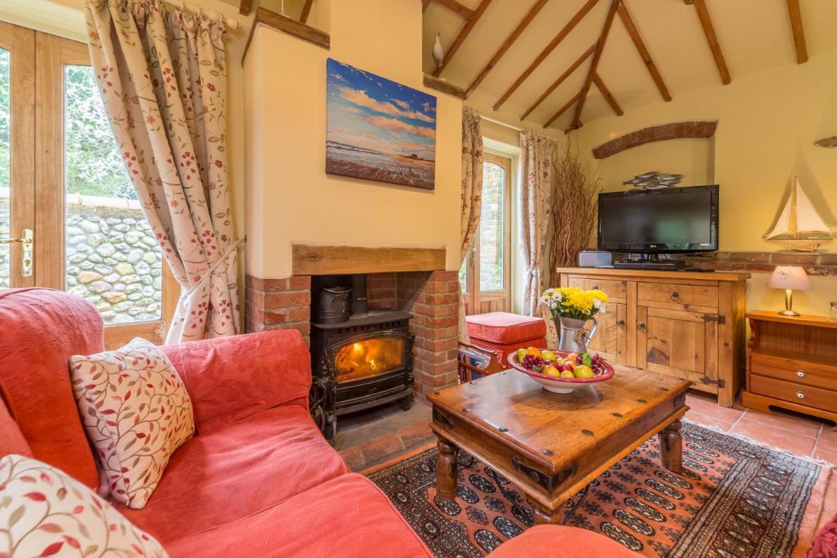 Holland House Barn - Housity