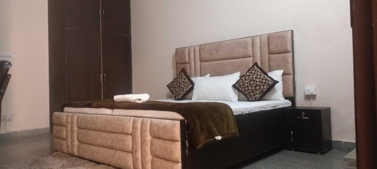 POP 70357 Welcome Guest House - Housity