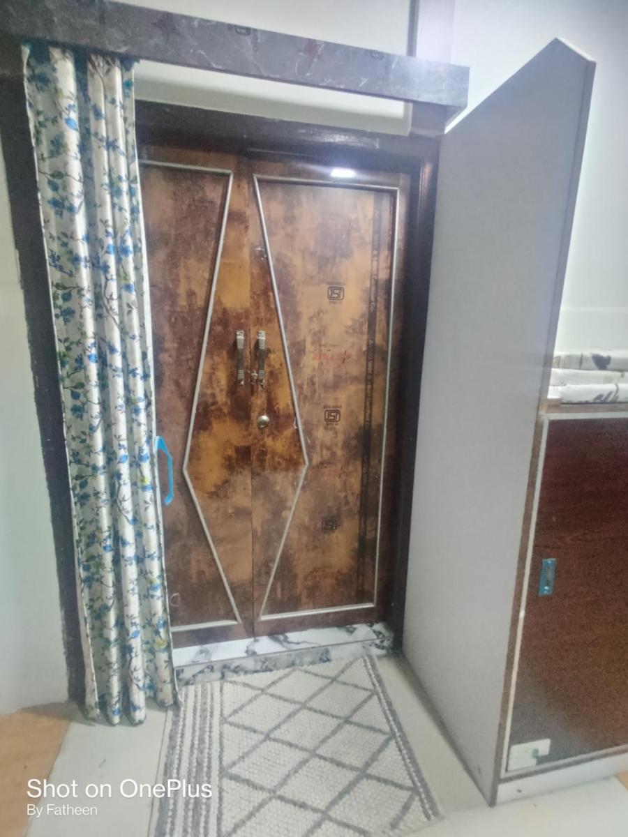 Royal Mughal - Housity