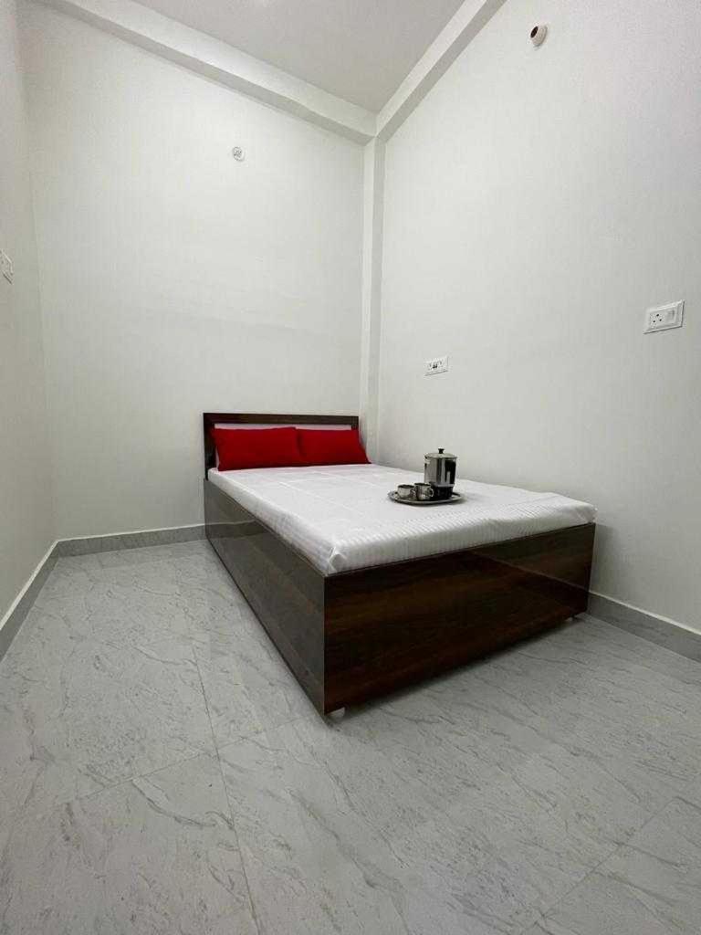 Suitetrails - OYO Archana Guest House