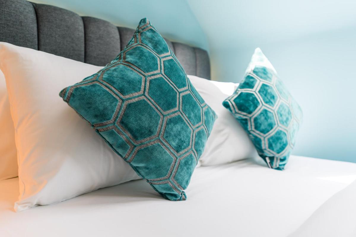Oakfield Premier Apartments - Fast Wifi - 5 mins City Centre - Housity