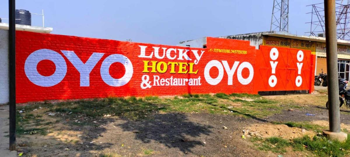 Suitetrails - OYO Lucky Hotel And Restaurant