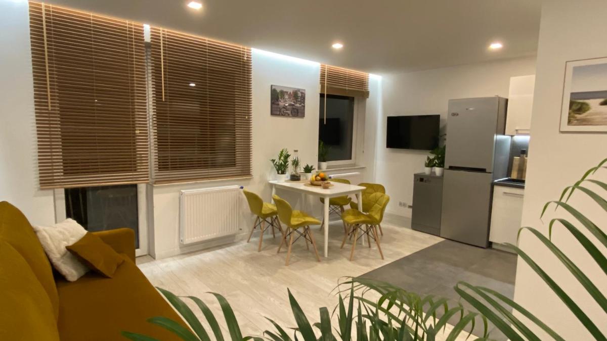 Apartament nad jeziorem - Housity