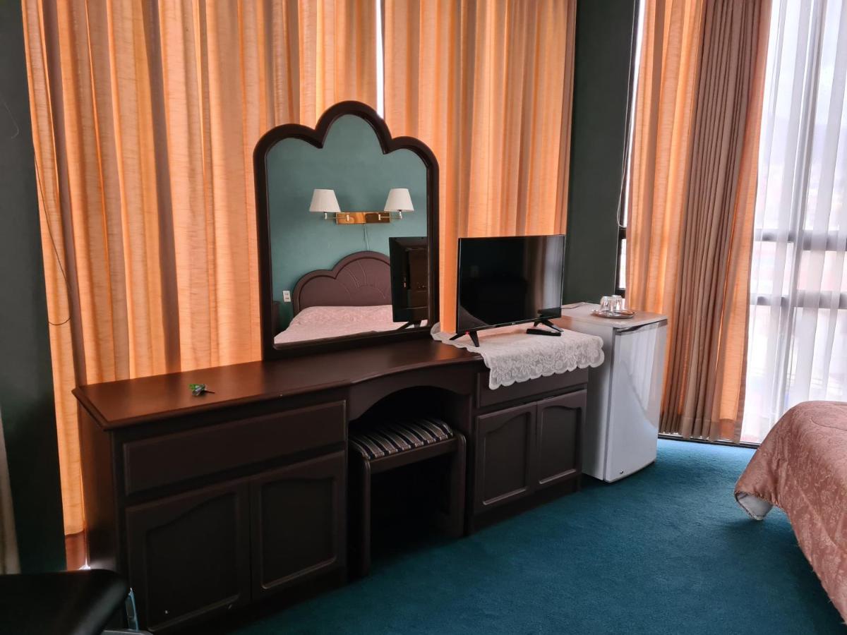 Glorieta Hotel - Hizvo