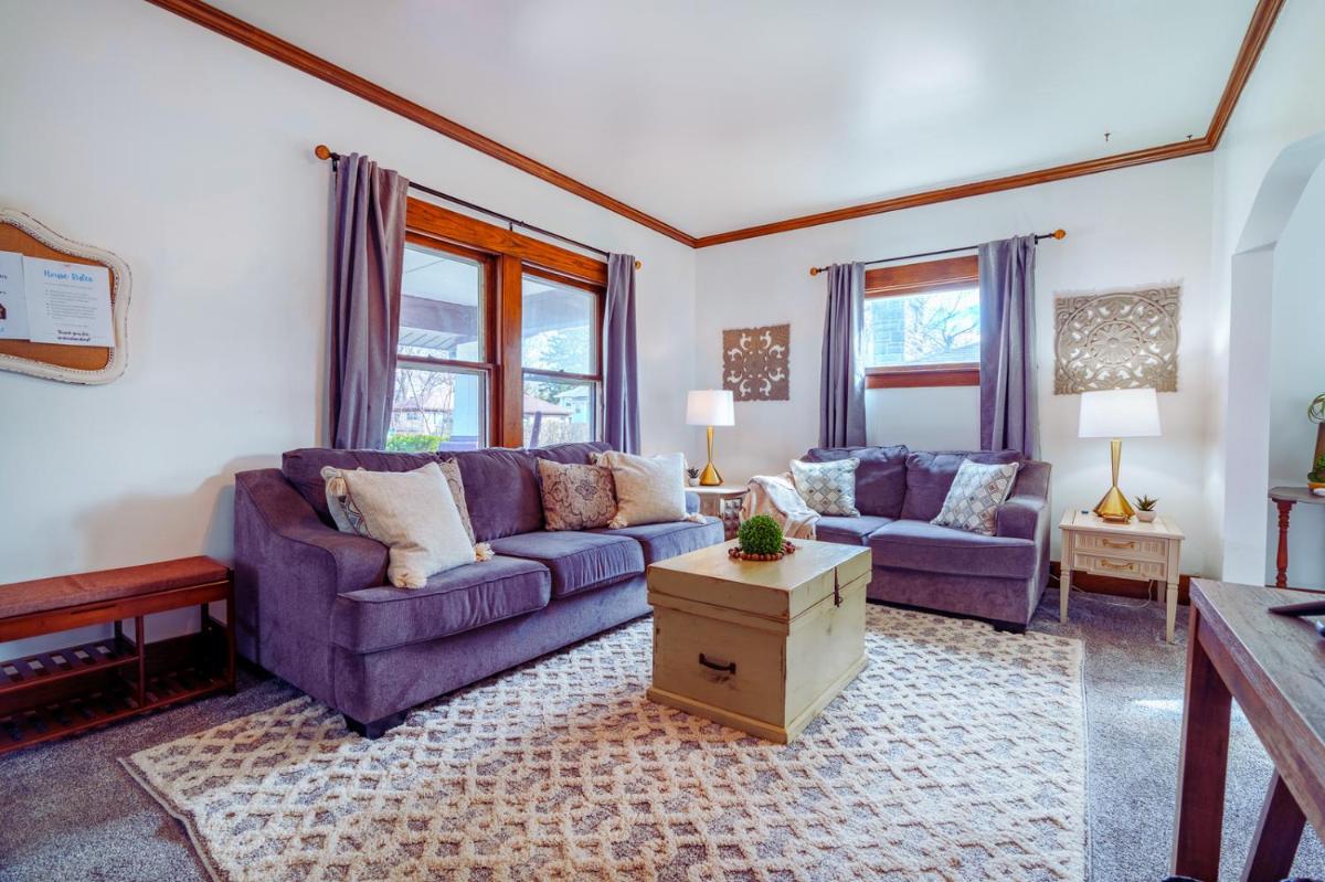 Cozy Craftsman - Housity