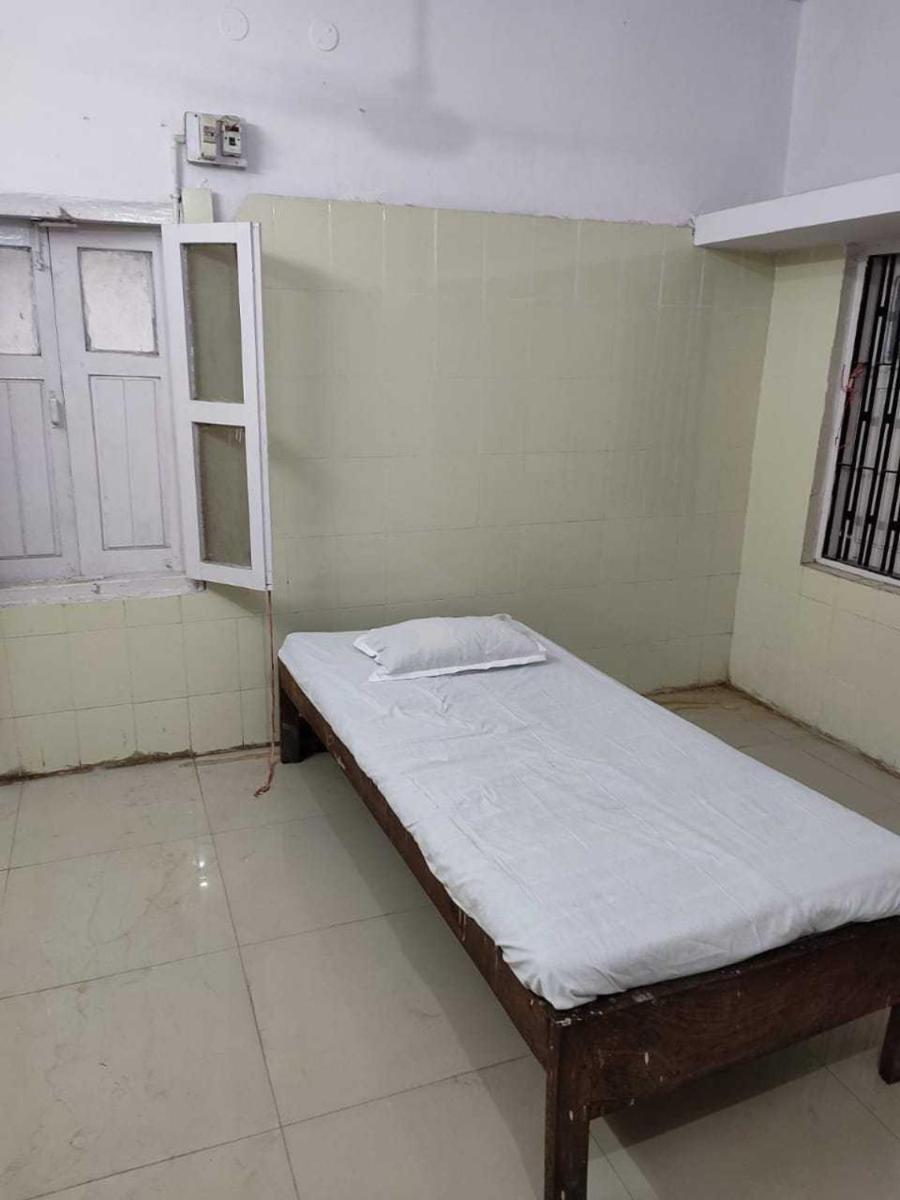 Hotel O Swaraj Guest House - Housity