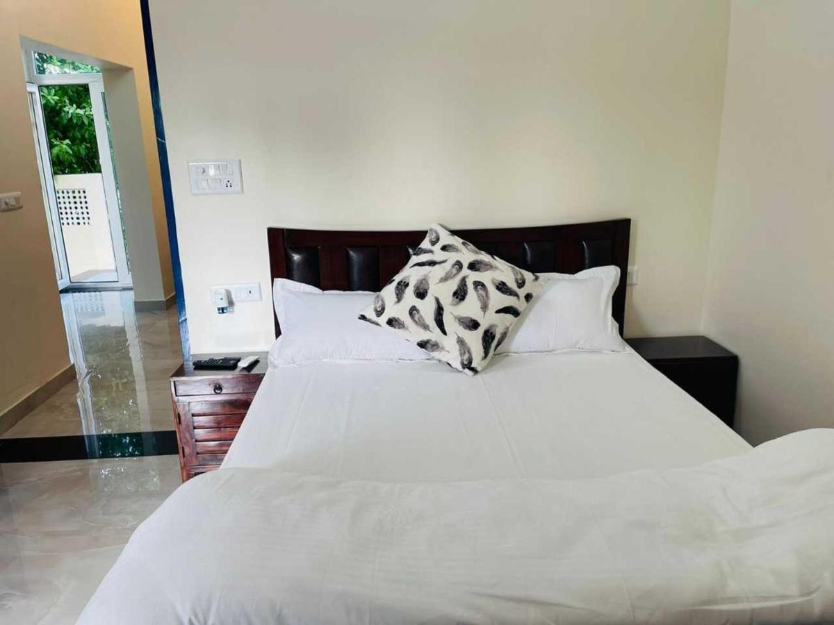 Hotel O Natraj Greens Dev Farm - Housity