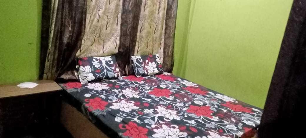 OYO Shiva Guest House - Housity