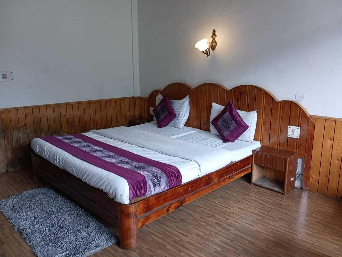 Suitetrails - OYO Hotel Bhamat