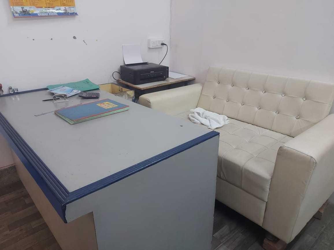 SPOT ON 81158 Pratiksha Homes - Housity