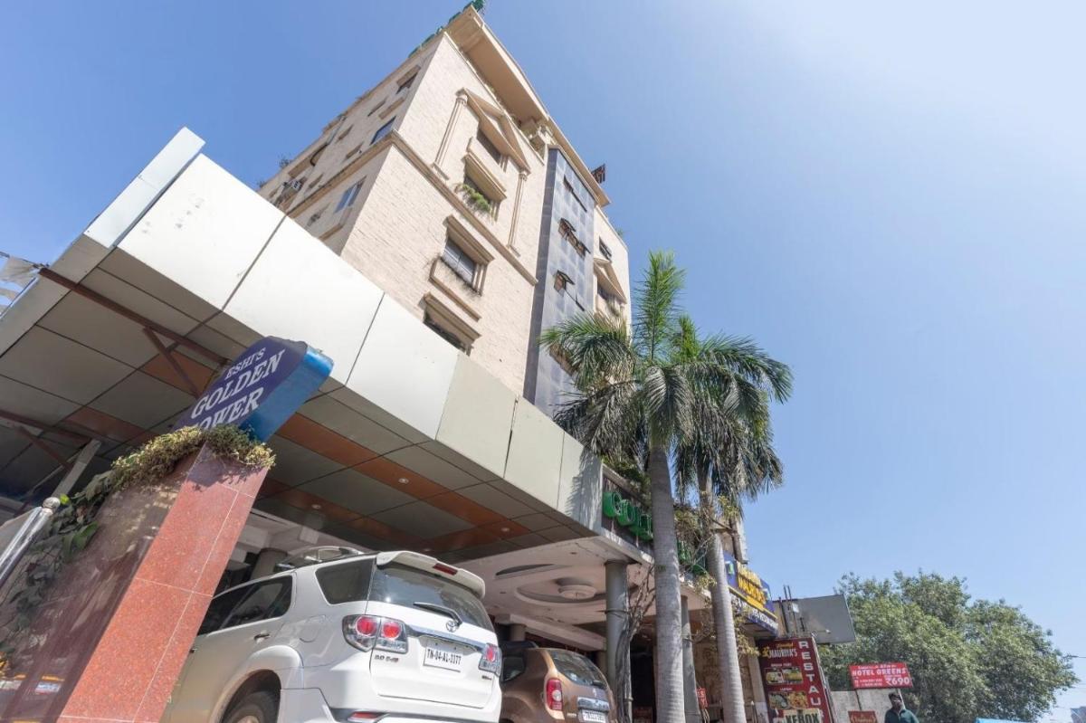 Collection O 81235 Golden Tower - Housity