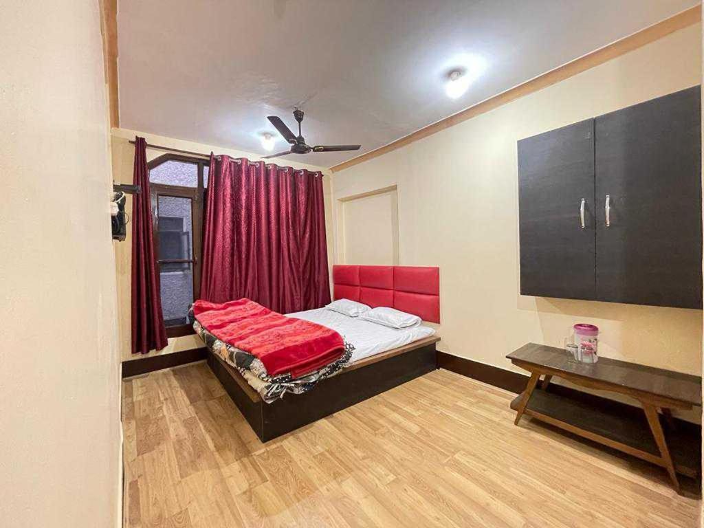 OYO Flagship Desire Guest House - Housity