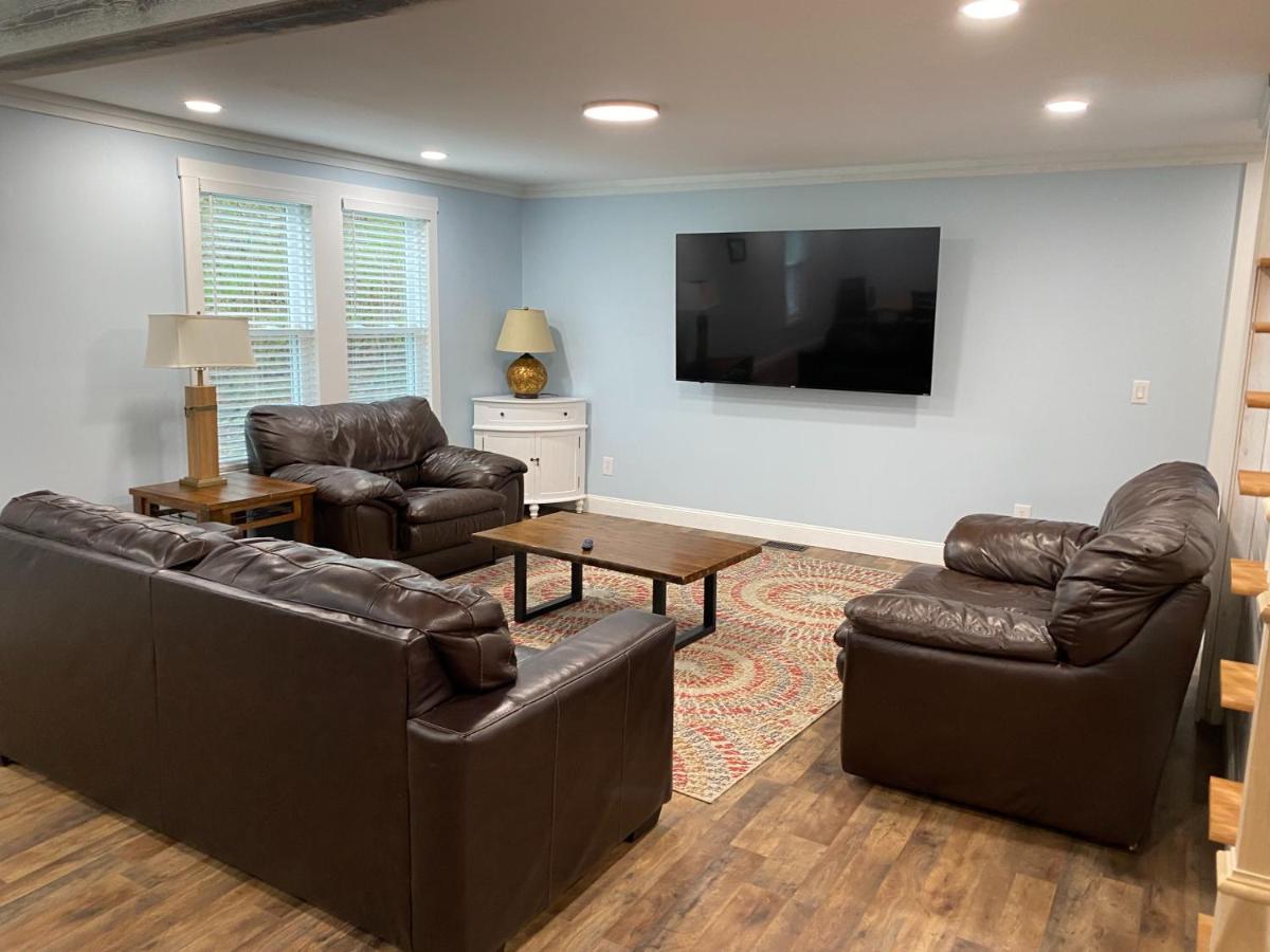 1st Class Rentals The Thurman Munson House - Housity