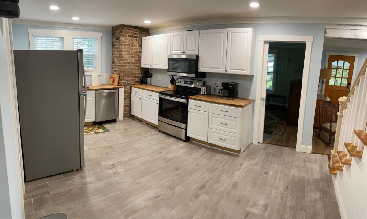 1st Class Rentals The Thurman Munson House - Housity