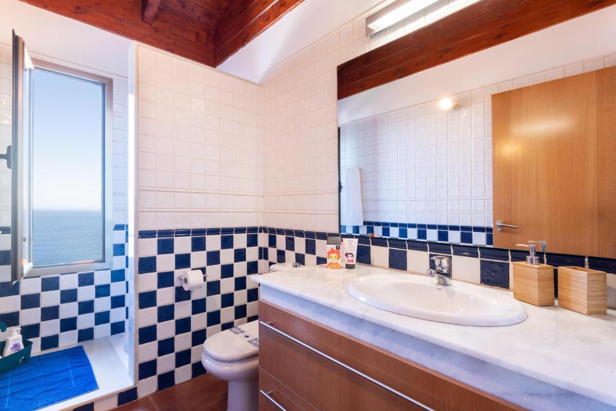 Prime Sea And Mountain Views Home With Pool - Housity