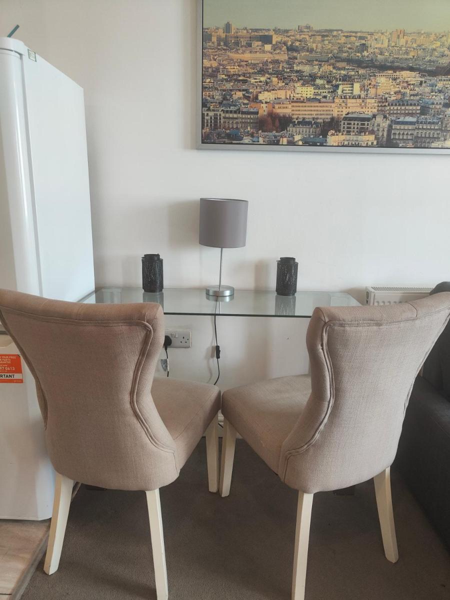 Comfy Stay and Relaxing Apart - Housity