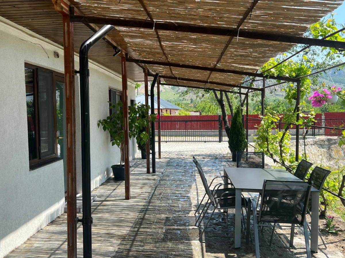 Pensiunea Bujorul Dobrogean - Housity