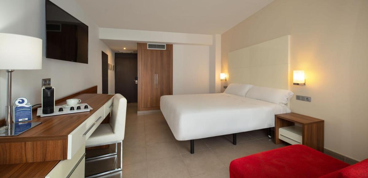 Cama o camas de una habitación en Hotel RH Portocristo & Wellness