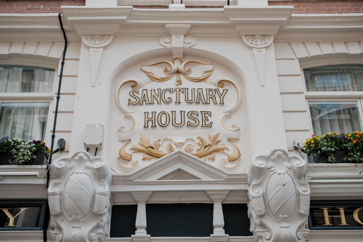 The Sanctuary House Hotel - Housity