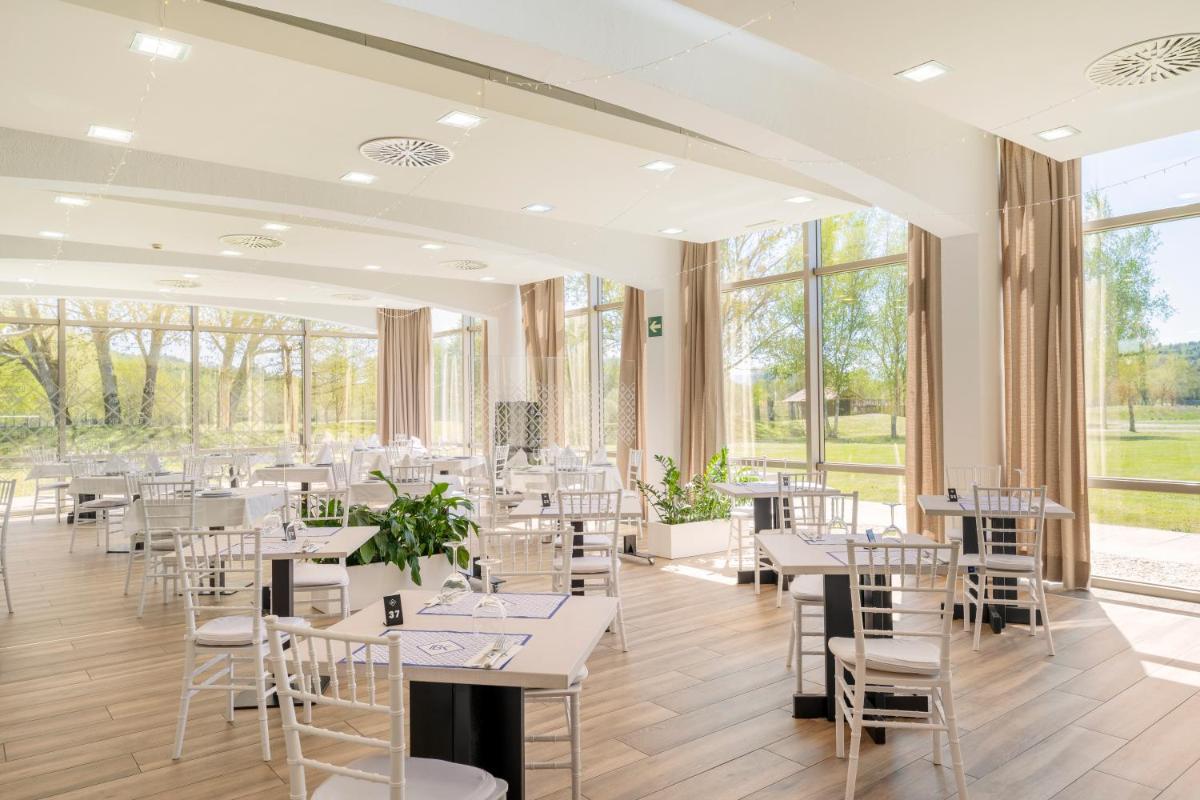 IBERIK Augas Santas Balneario & Golf - Housity