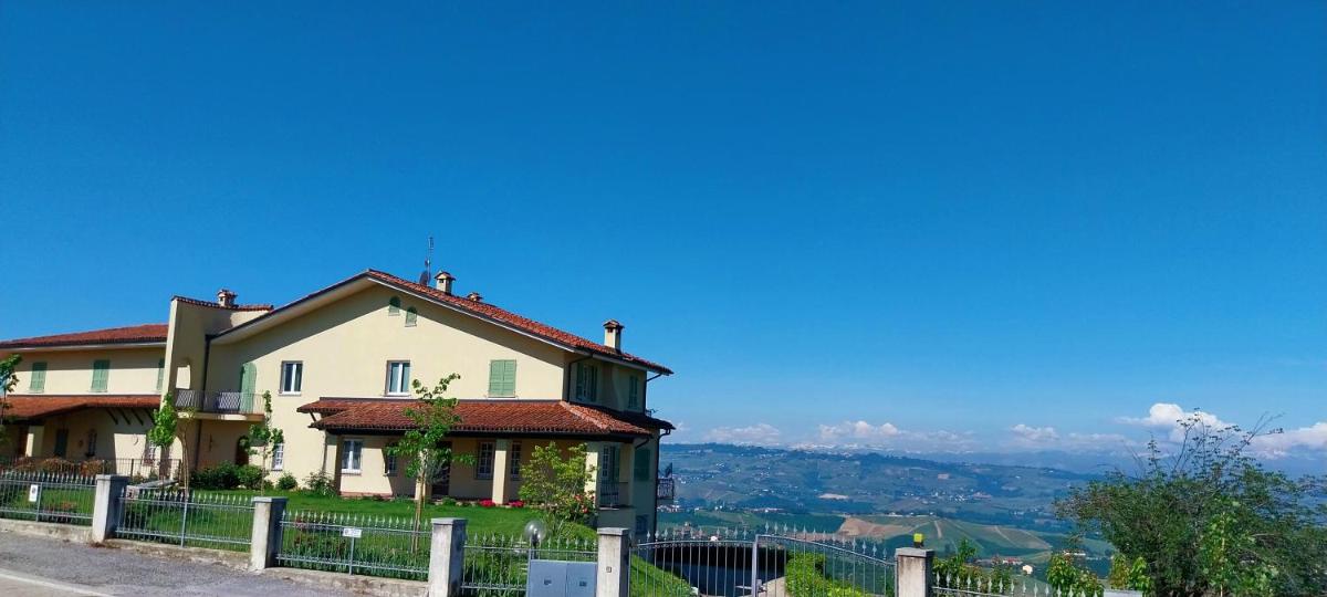 Villa Bellavista Alba, B&B - Housity