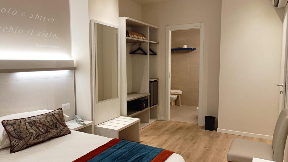 Roma Hotel - Housity