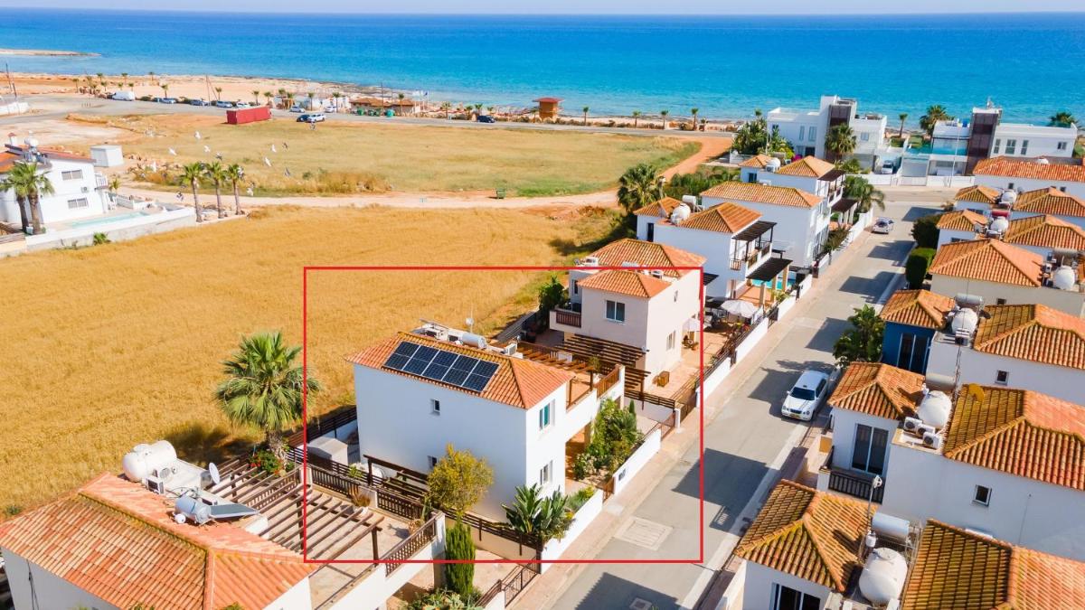 Villa Rosedale by Ezoria Villas - Housity
