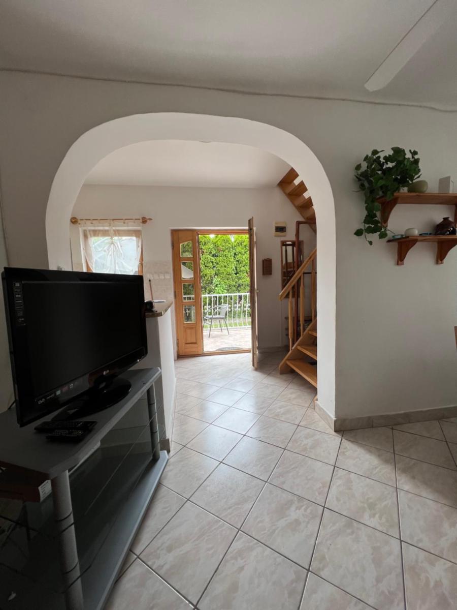 Apartment Balatonfenyves - Housity