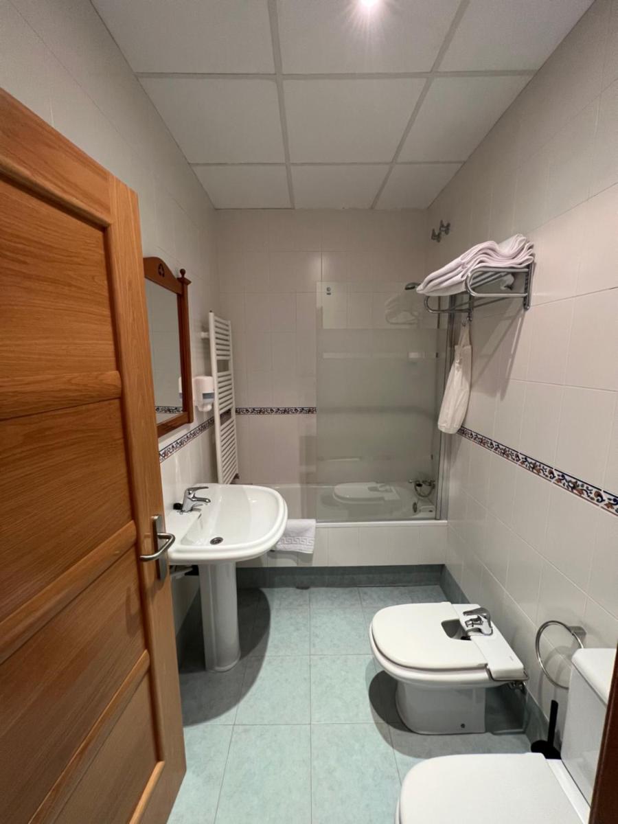 Hostal Villa el Colmenar - Housity