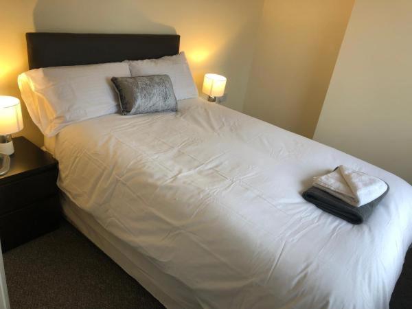 The glorious 3 bedroom apartment with parking - Housity