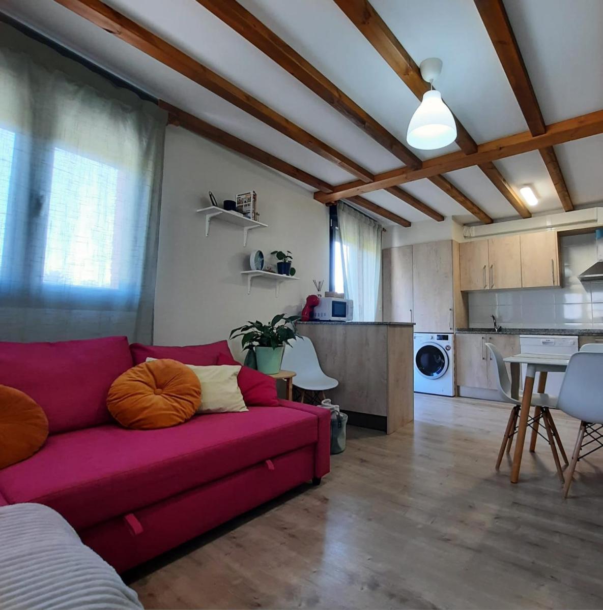 Preciosos apartamentos a 15 minutos de Comillas - Housity
