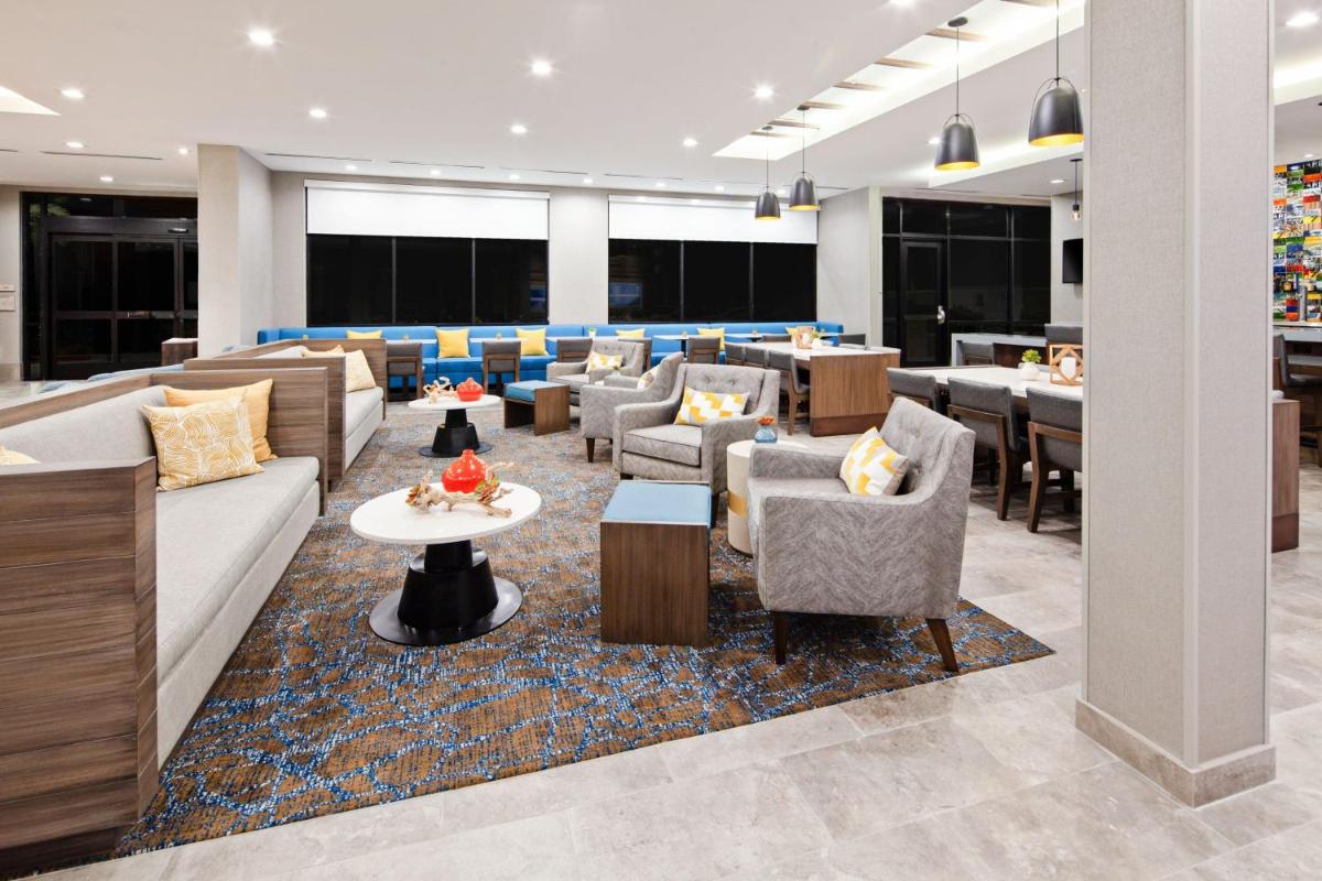 SpringHill Suites by Marriott Escondido Downtown - Housity