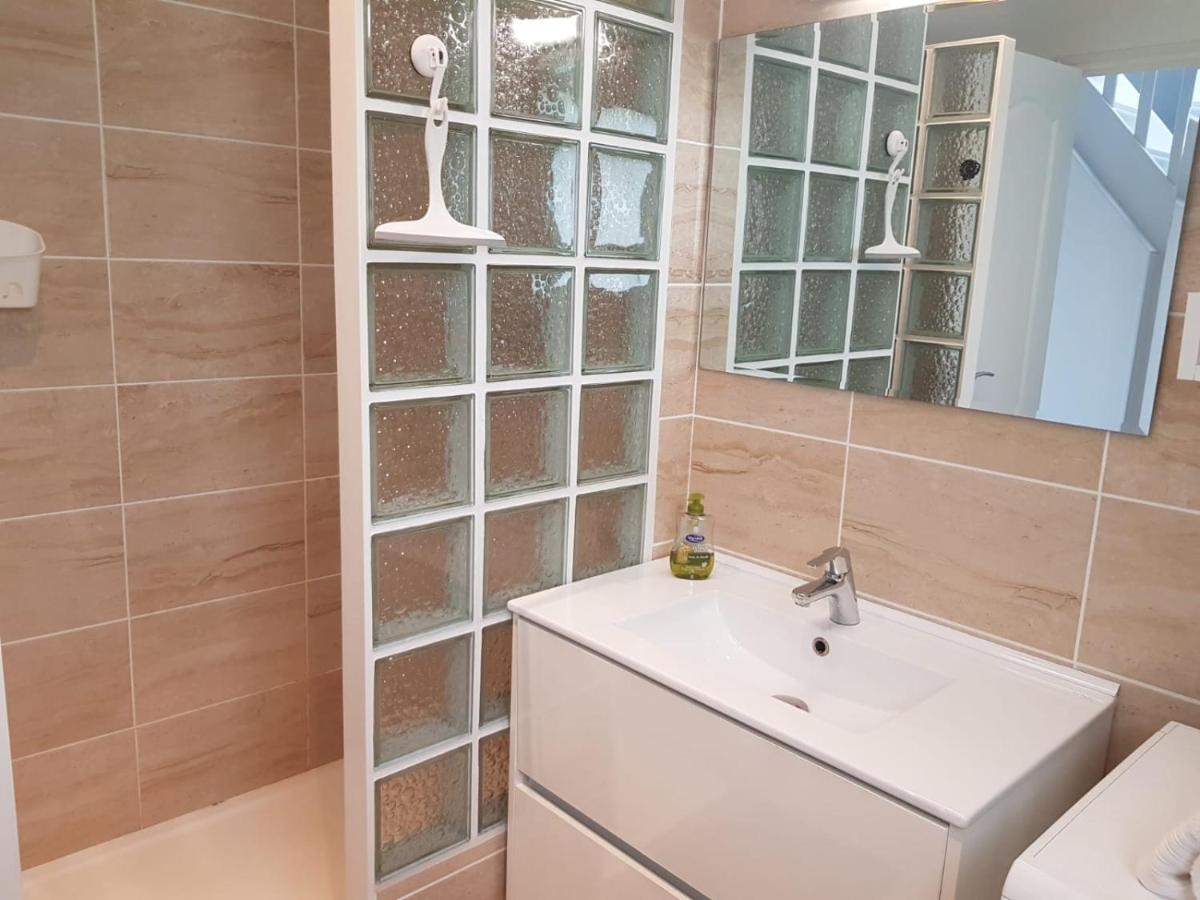 Kerguil-hanna agréable et familiale, 4 pers, piscine privée du 15 juin à mi-septembre - Hizvo