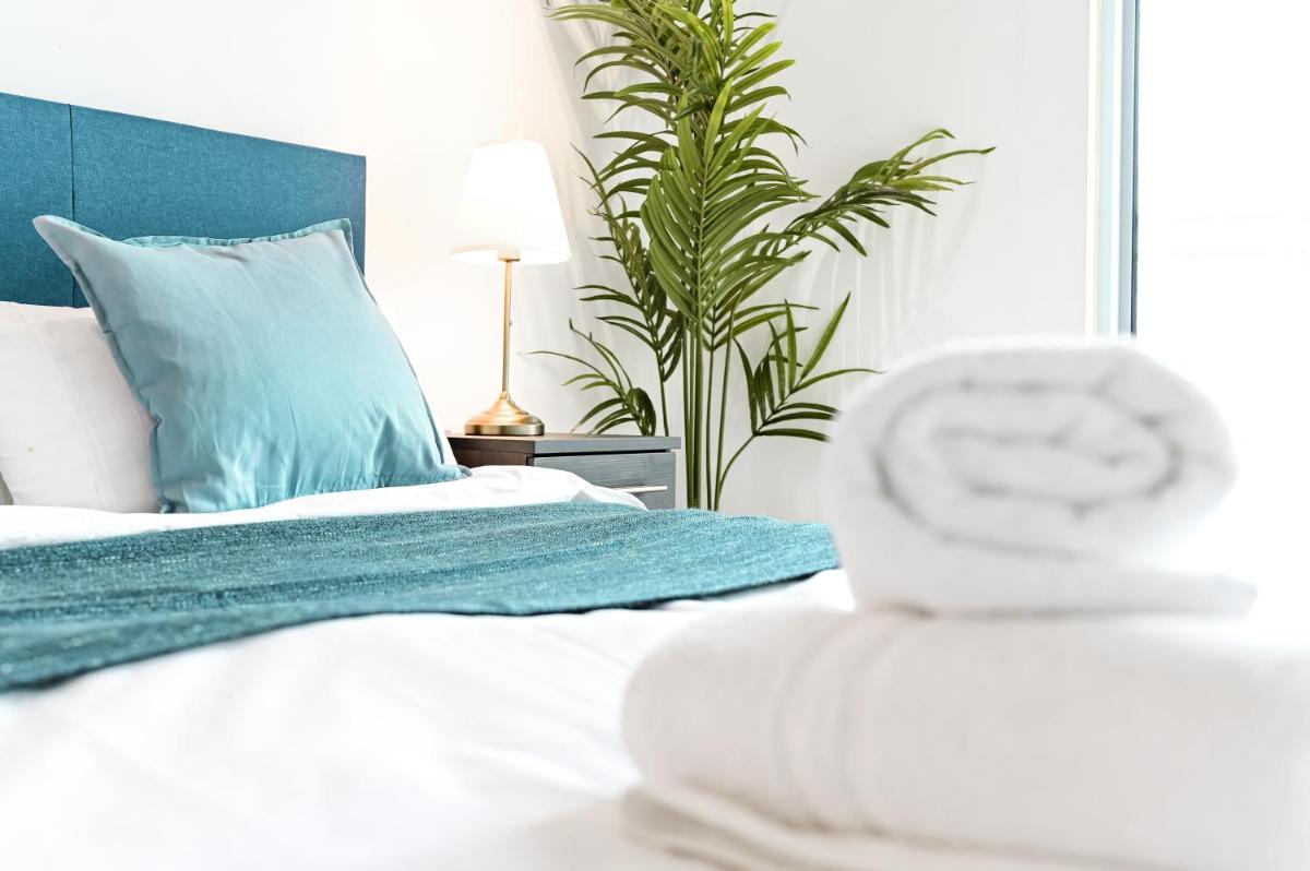 Khayat Homes - The Curve - One Bed - Housity