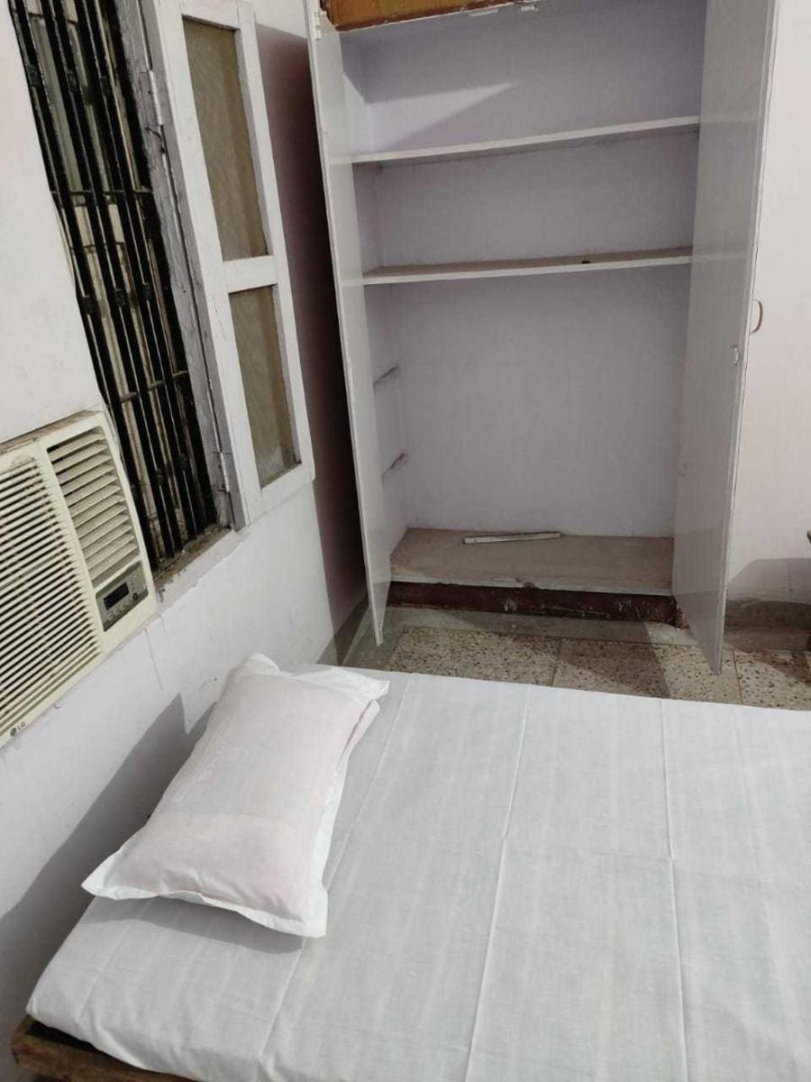 Hotel O Swaraj Guest House - Housity