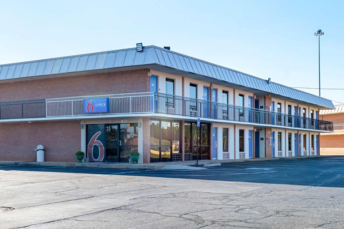 Motel 6-Perry, GA - Housity