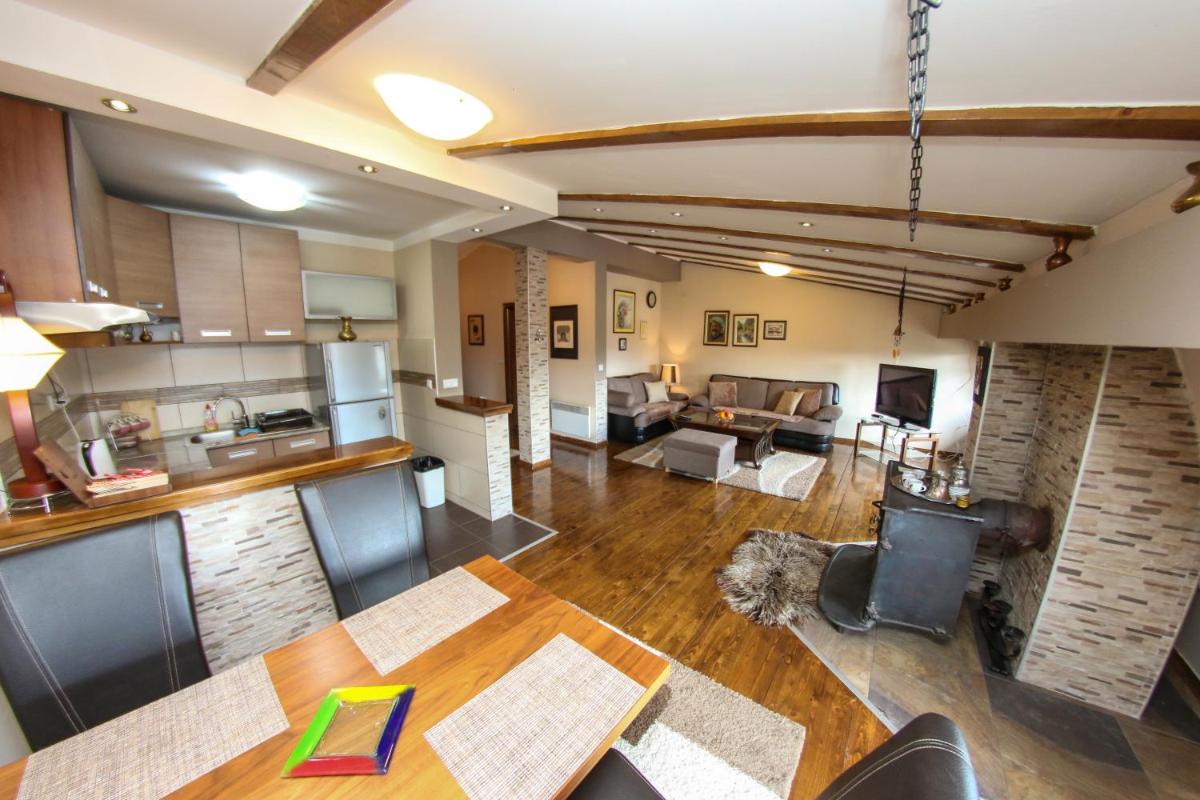 Apartments Cyrano 1&2 - Housity