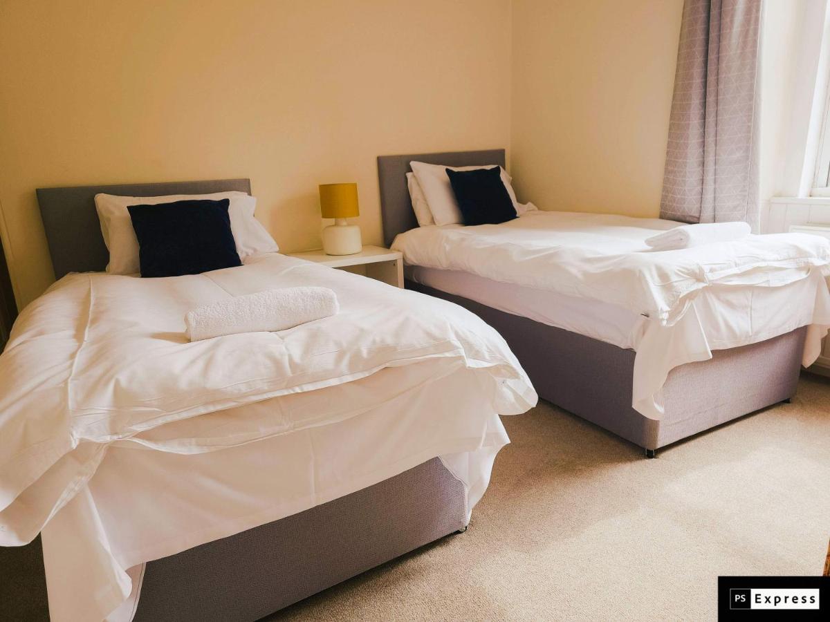 Two Bedroom Penicuik Apartment - Housity