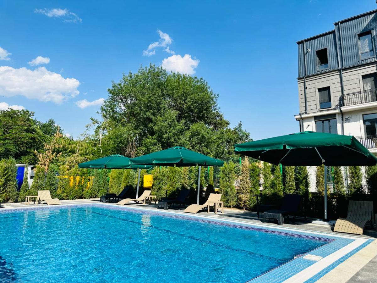 RICH PARK HOTEL - Housity