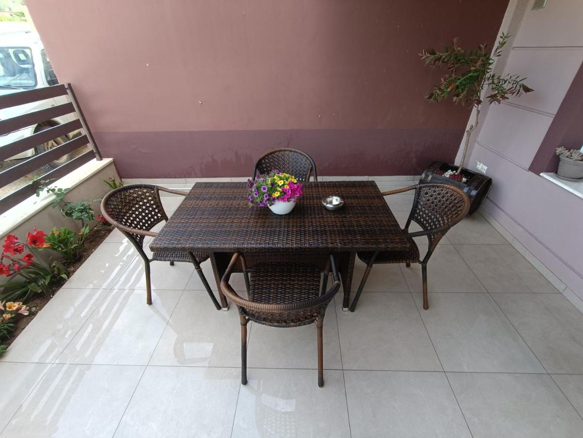 Rocks View Dream House - Housity