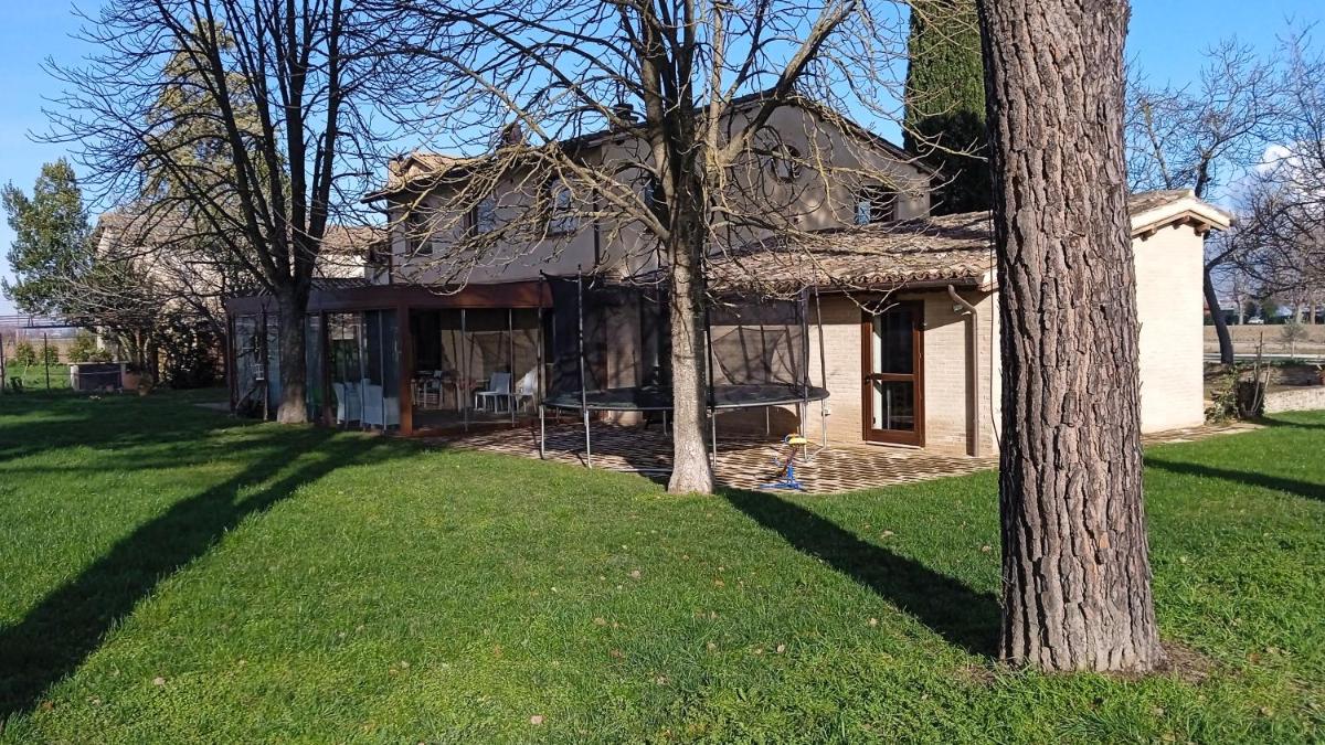 CASALE SUL CLITUNNO - Housity