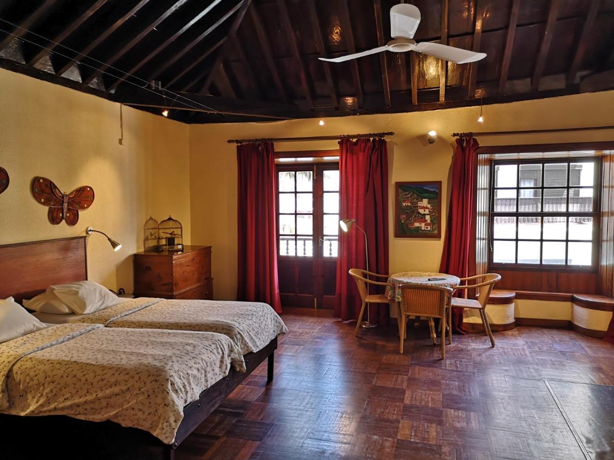 Apartamentos La Fuente - Housity