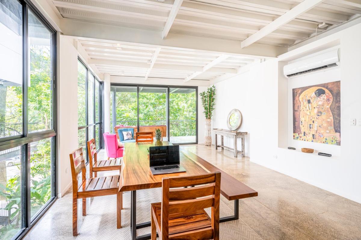 Surf Beachvilla Santa Teresa - walk-to-beach, huge yoga decks, 135 qm2 - Housity