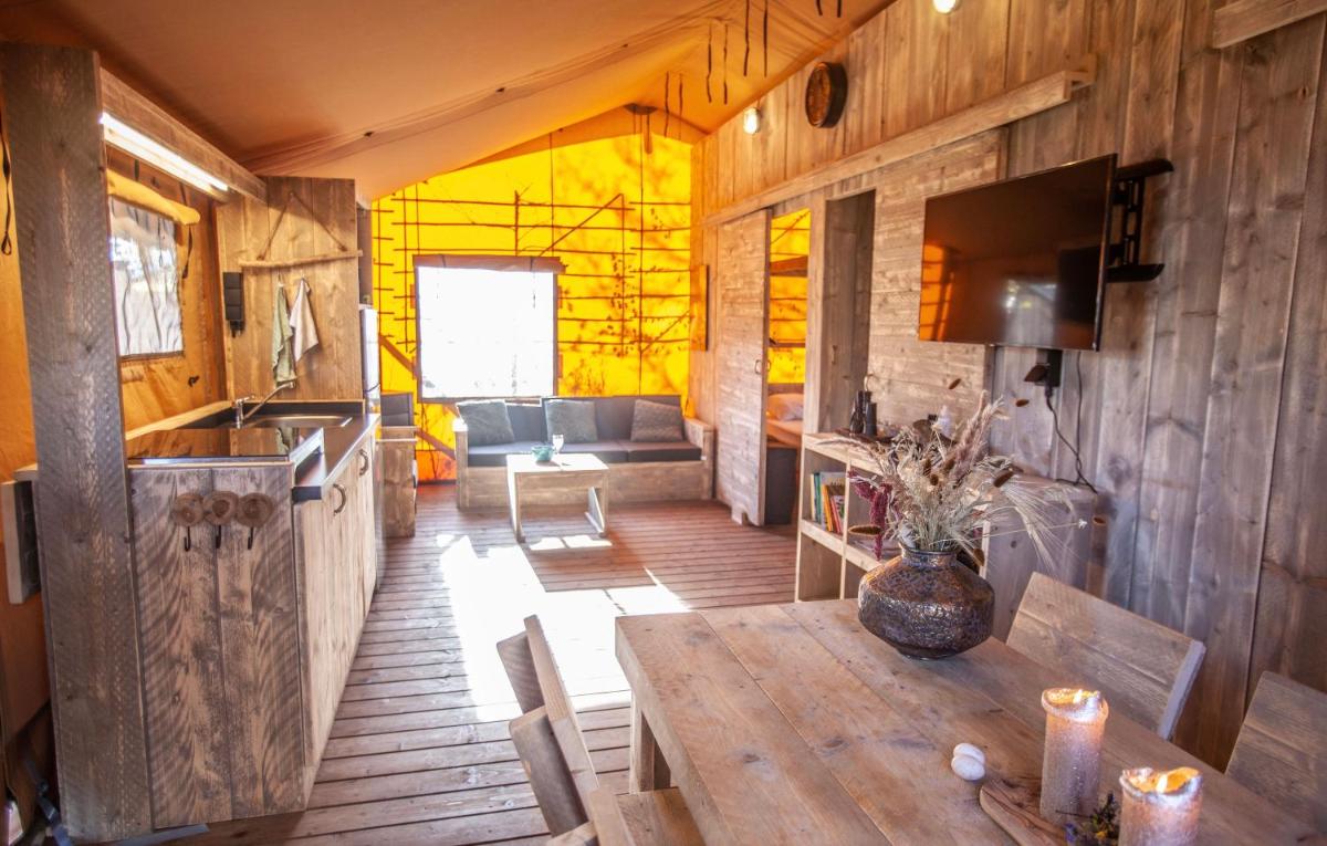Biohoeve 't Bezige Bieke met privé wellness - Housity