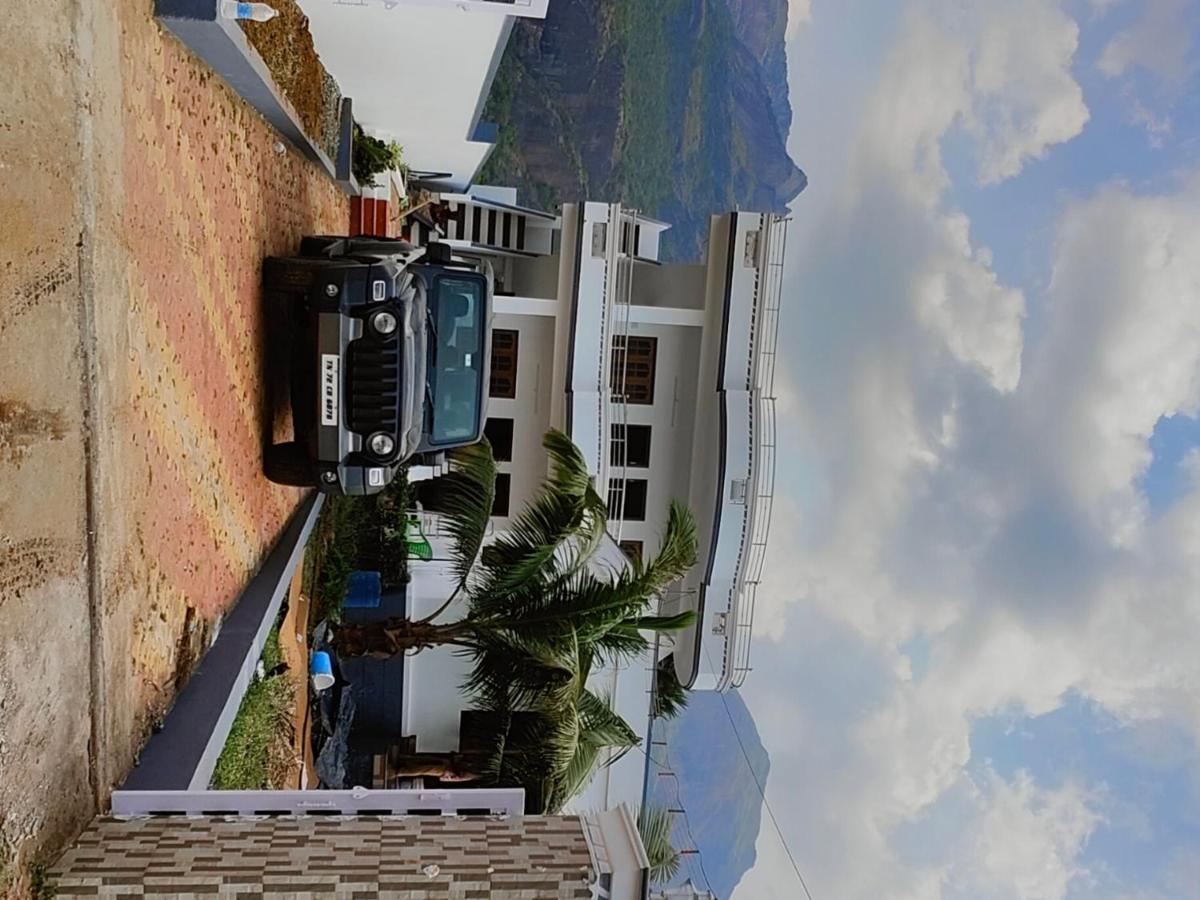 M.A.K resorts - Housity