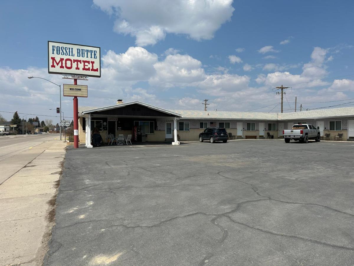 Fossil Butte Motel - Housity