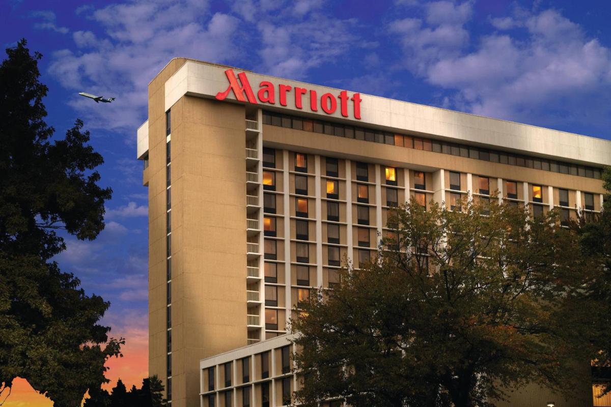 Atlanta Airport Marriott - Housity