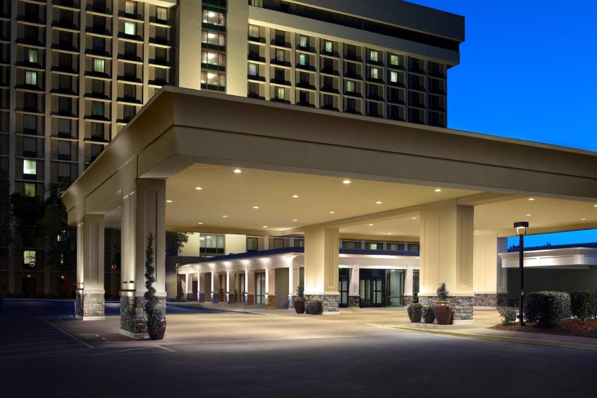 Atlanta Airport Marriott - Housity