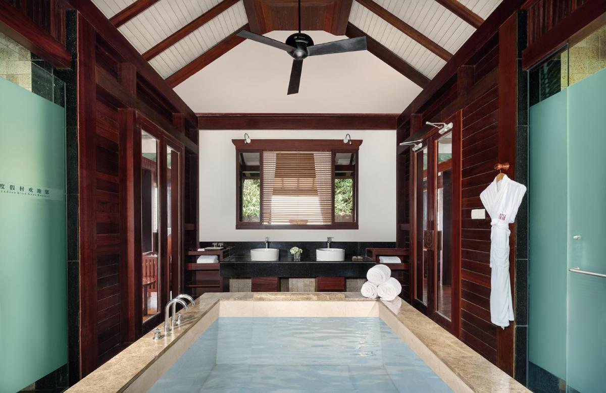 Yalong Bay Earthly Paradise Birds Nest Resort （Mountain Villas) - Housity