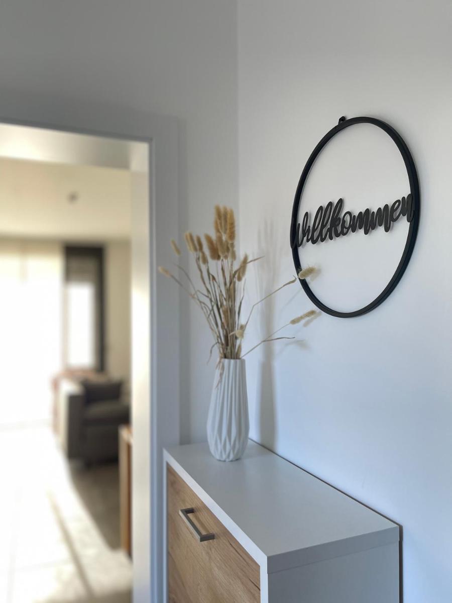 Barrierefreie Ferienwohnung in Winterscheid nahe Köln Bonn bis 4 Personen mit Netflix und mehr - Housity